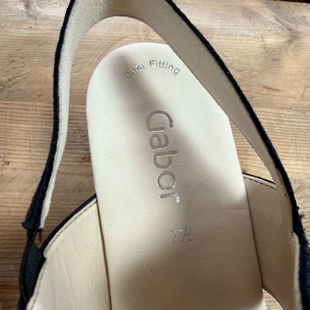 Strappy Wedge sandal - Picture 6 of 8